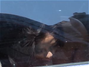 Morgan Lee gargling a humungous hard-on in her car